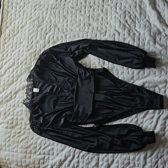 Black lace bodysuit - Picture 3 of 5